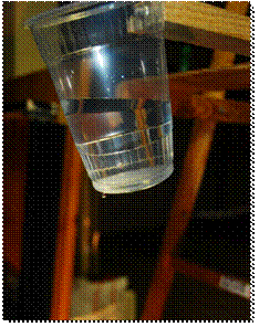 Setup_cup_and_droplet.jpg